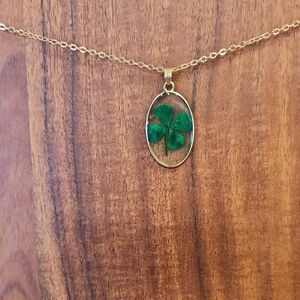 Gold Clover Pendant Necklace